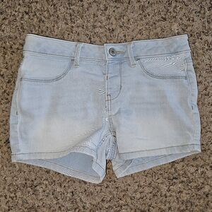 SO Girls Light Wash Denim Shorty Shorts | 12